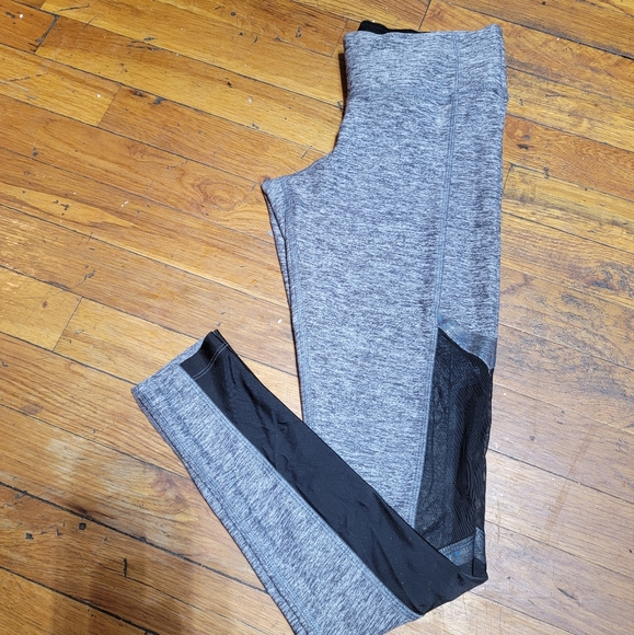 Victoria's Secret PINK Ultimate size sx/TP Mesh Cut Out High Rise Leggings/ Pant - Picture 7 of 17